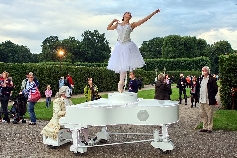 Italento Kleines Fest Im Gro En Garten Hannover Kleines Fest Im Gro En Park Ludwigslust